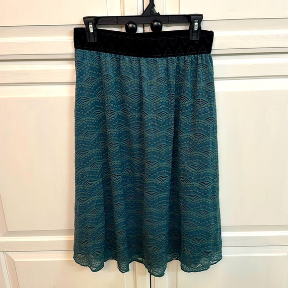 LuLaRoe Dresses & Skirts - LulaRoe Skirt. Size S
